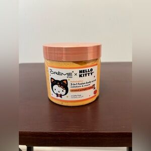The Creme Shop X Hello Kitty 2-in-1
Fusion Body Scrub Caramel
Pumpkin Latte NEW